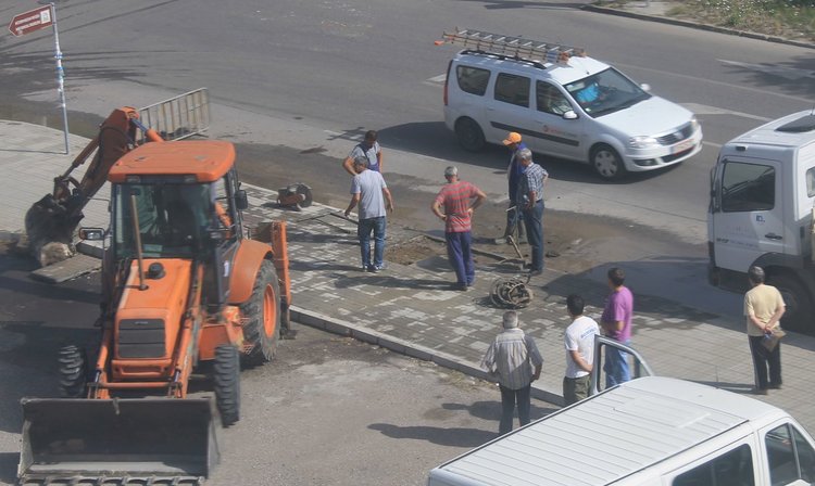 Авария на бул."Раковски" остави без вода живеещи в района