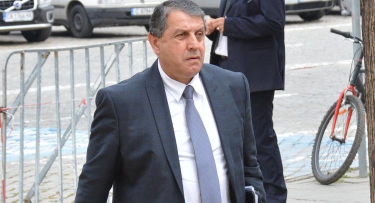 На Бат Сали са повдигнати две обвинения