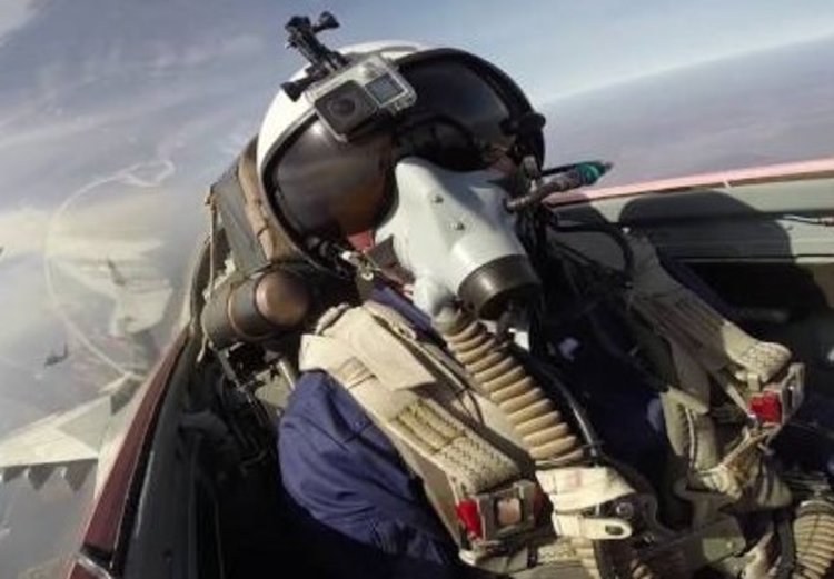 Запис с GoPro от кабината на пилота на МиГ-29 (видео)