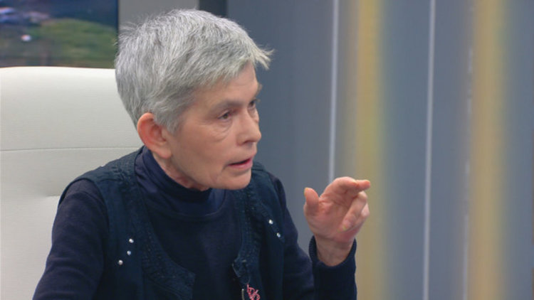 Велислава Дърева: Бойко Борисов се държи като пощенски гълъб