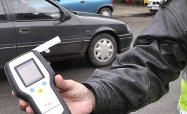 Убийци карат без книжки и пияни,не ги спират наказания