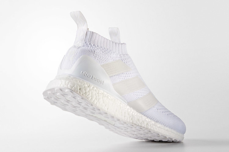 Нов чисто бял топ модел adidas