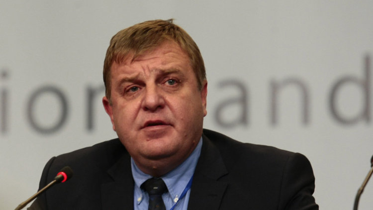 Каракачанов предпазлив към кандидатурата на Цачева