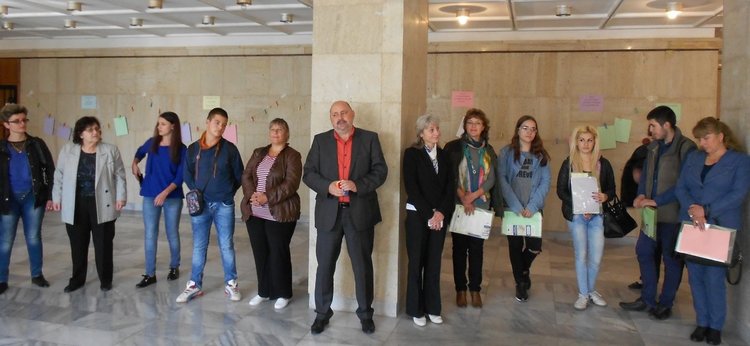 Смолянси ученици и студенти активно участваха в дискусия за формиране на младежки политики
