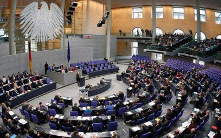 Германия ограничава помощите за имигранти от ЕС