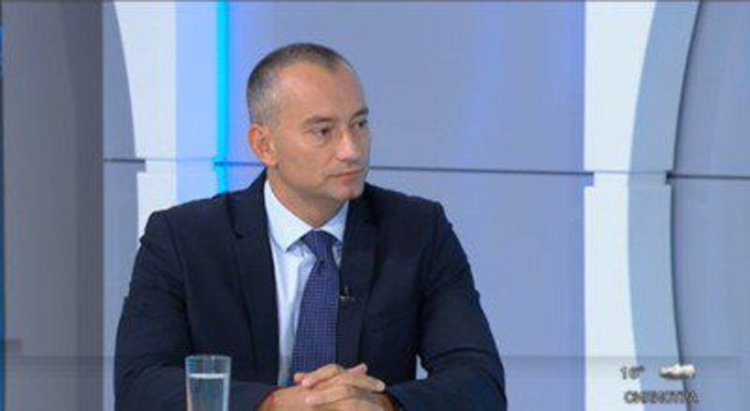 Сриват Алепо, но Ислямска държава губи позиции