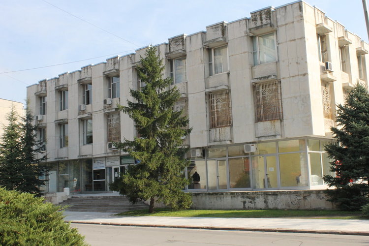 Учител, логопед и възпитател търсят чрез борсата в Димитровград