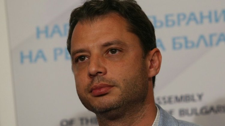 Смениха Делян Добрев в комисията за АЕЦ "Белене"