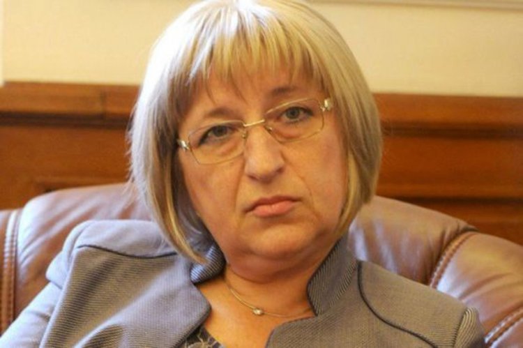 Цецка Цачева пое изцяло вината за загубата на изборите 