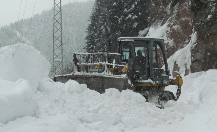 Движението за Хасково затруднено,при Железник е в едната лента
