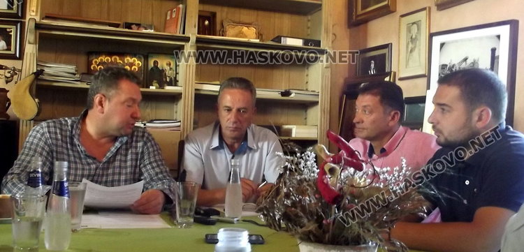 КРОС питат кмета Мелемов за снежния капан в Смолян заради снегопочистването
