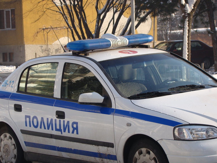 Задържаха двама димитровградчани за кражба