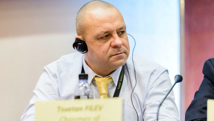Цветан Филев с призив:Тютюнопроизводители сдружавайте се!