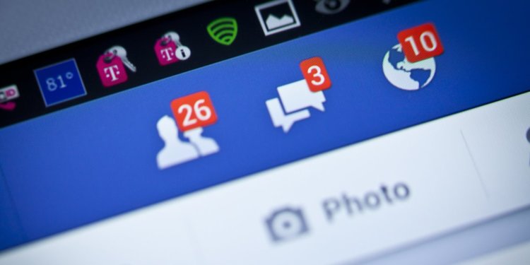 Facebook работи с прекъсвания
