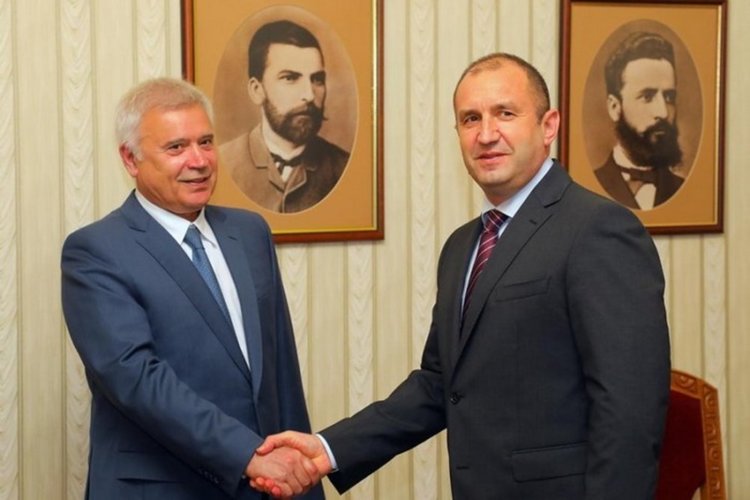 Алекперов: Няма картел на горивата, запуши ”дупките”