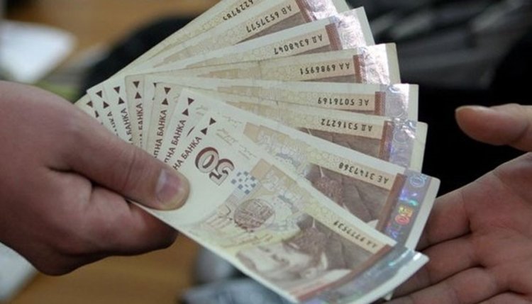Ръст на наетите на работа, средно с 3.4% нагоре вървят и заплатите