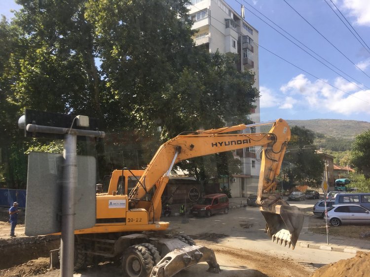 Районът около стадиона остава без вода утре