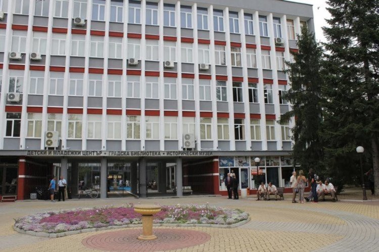 С концерт на Мими Николова продължава Есенният салон на изкуствата