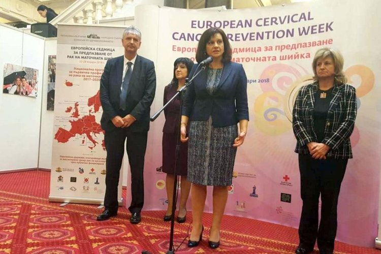 Д-р Даниела Дариткова: България може да се похвали със своята програма за превенция на рака на маточната шийка