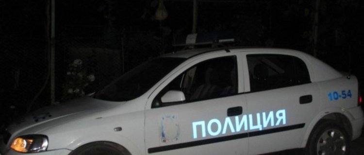 20-годишен смолянчанин заби Голф в стена и дърво, по чудо с леки наранявания