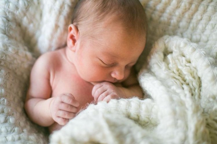  Бебе се роди 4 години след смъртта на родителите си