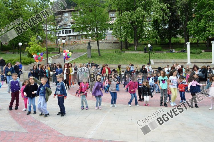 Местата в детските градини- повече от децата, за година намалели с 241 