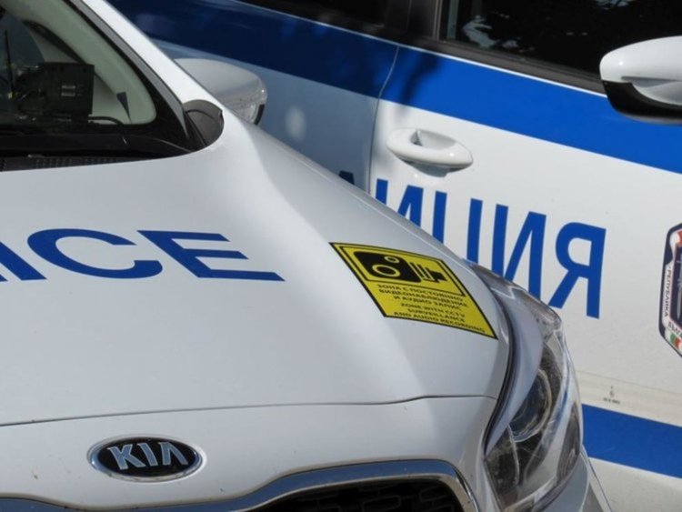 Амфетамин и безакцизен тютюн иззеха полицаи