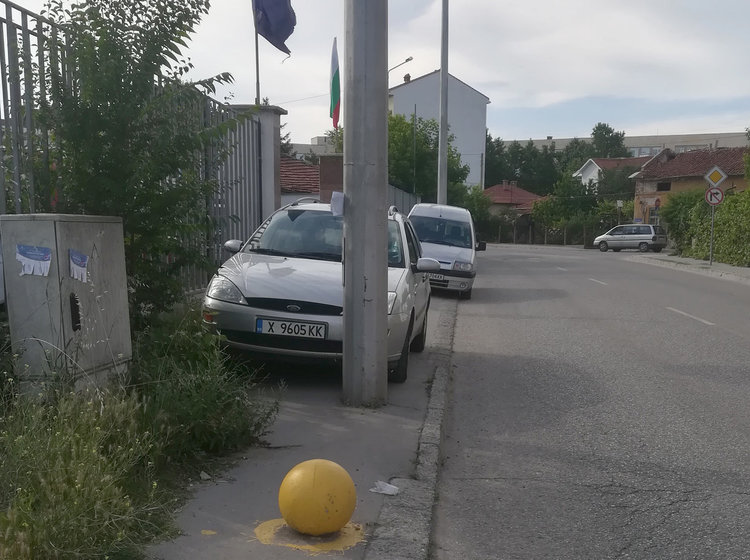 Хасковлии разтроени за паркирането на тротоара