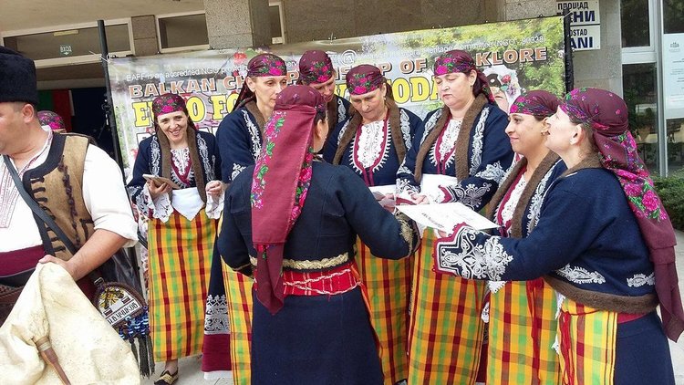 Златни медали за самодейците от Смилян на Балкански фестивал „Жива вода“