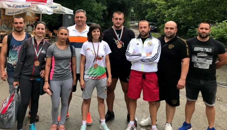 Три бронзови медала за хасковските борци от Държавния шампионат