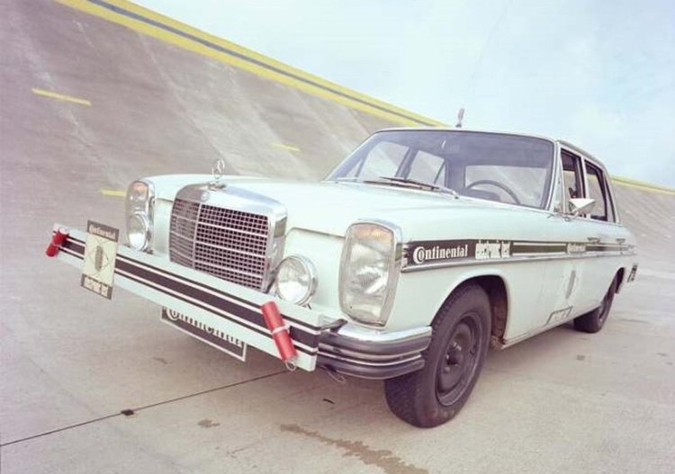 Първият автономен автомобил празнува… 50 годишнина (видео)