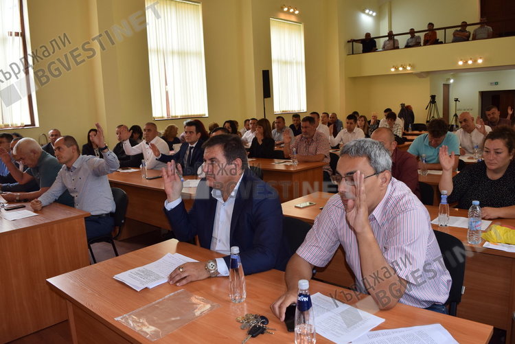 Кметът иска да прехвърли 20 язовира на държавата, днес се очаква решението на съветниците