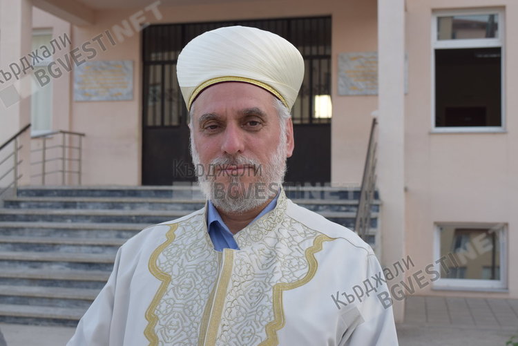 Главният мюфтия: Искаме в Закона за вероизповеданията да има долна граница на финансирането
