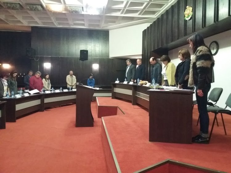 В отсъствието на кмета, актуализацията на Бюджет 2018 беше приета