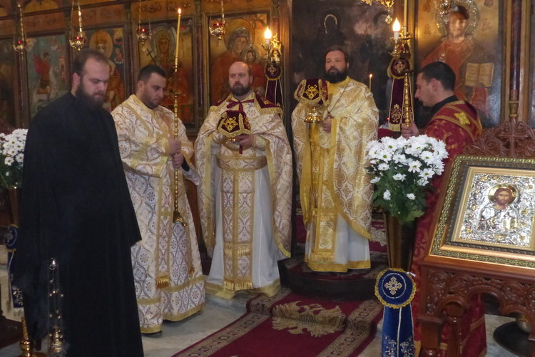 Тържествена литургия и камбанен звън за Ивановден, архимандрит Висарион поздрави всички именици