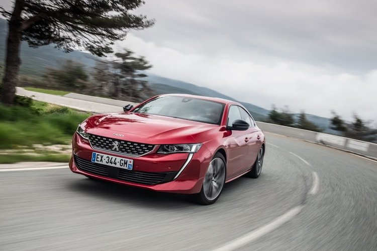 Троен триумф за PEUGEOT на наградите "Автомобил на годината" в България