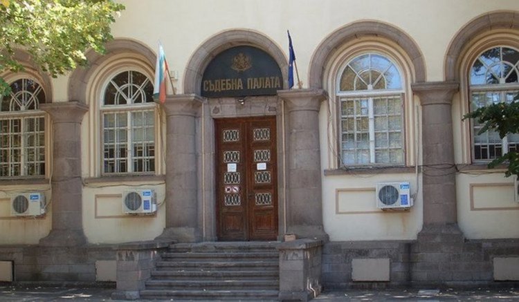 Търсят се още 11 съдебни заседатели