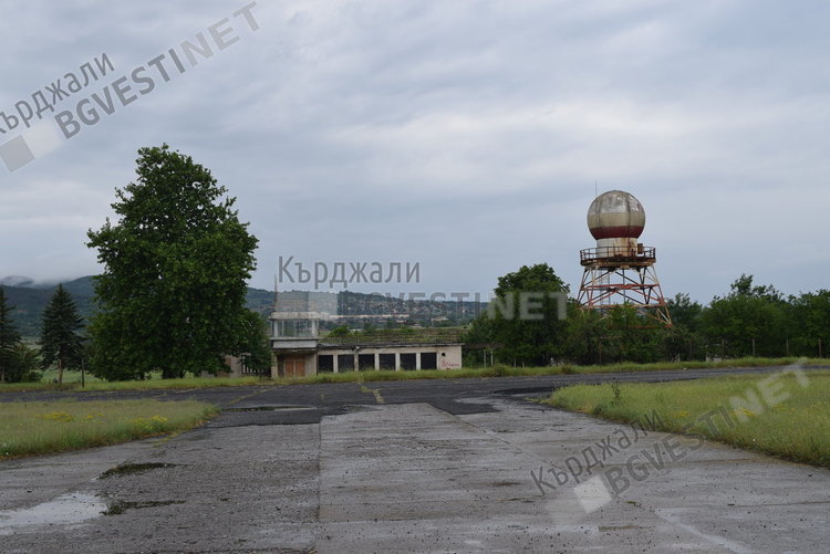 Летище „Кърджали”-от гордостта на града до пълното унищожение