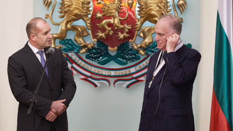 Радев връчи орден "Стара планина" на президента на Световния еврейски конгрес