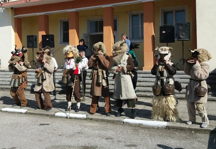 Ден за прошка, кукери и семеен празник е!