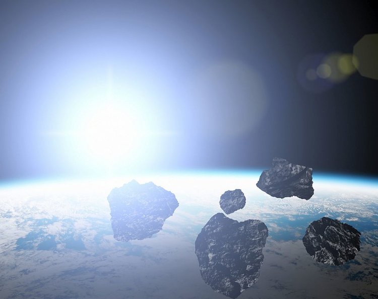 Шест астероида ще се доближат до Земята до 2029 година - има ли опасност? 