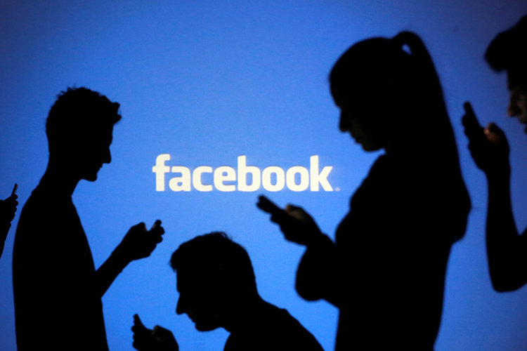 Чистка във Facebook на руски страници