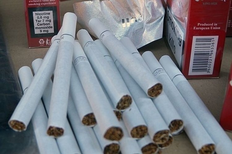 Мъж от Мадан е задържан с незаконни 1400 цигари и над 20 кг. тютюн