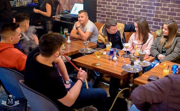 Наргилетата в заведенията се забраняват, но само за непълнолетни