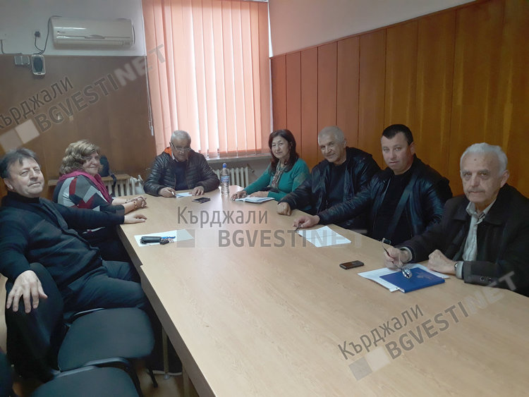 Обшественият съвет разтревожен от бездействие на държавна и местна власт по важни проблеми, излиза с позиция