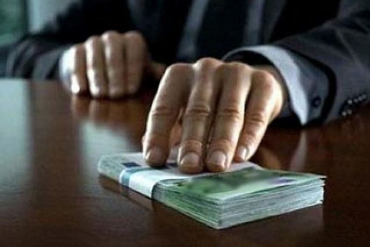 Задържаха столичен полицейски инспектор за подкуп 