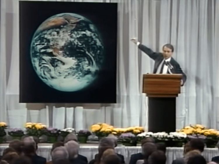Карл Сейгън за климата като неотложен проблем (1990, видео) 
