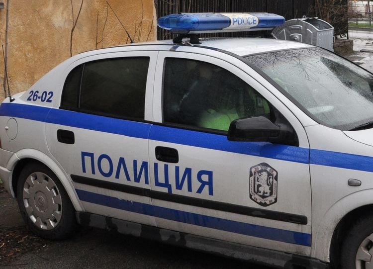 Шестима задържани за наркотици в Хасковско