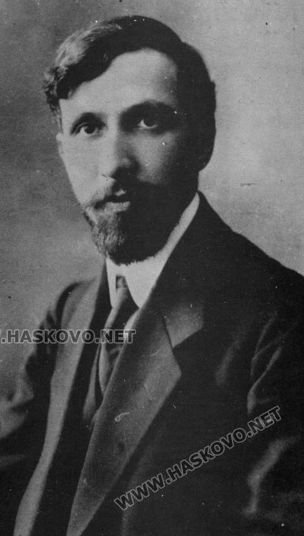 Село Нова надежда приютява Александър Паскалев в края на дните му