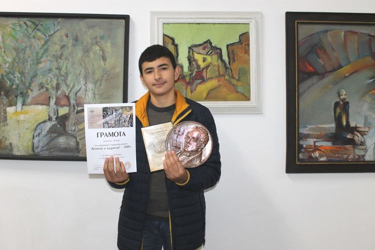 Ученик от „Йовков” с награда за Деня на народните будители